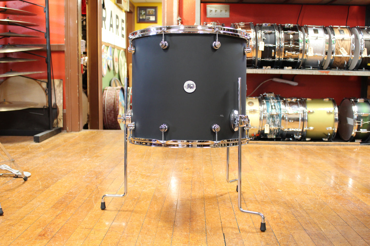 DW Design Series 16x18 Floor Tom in Satin Black