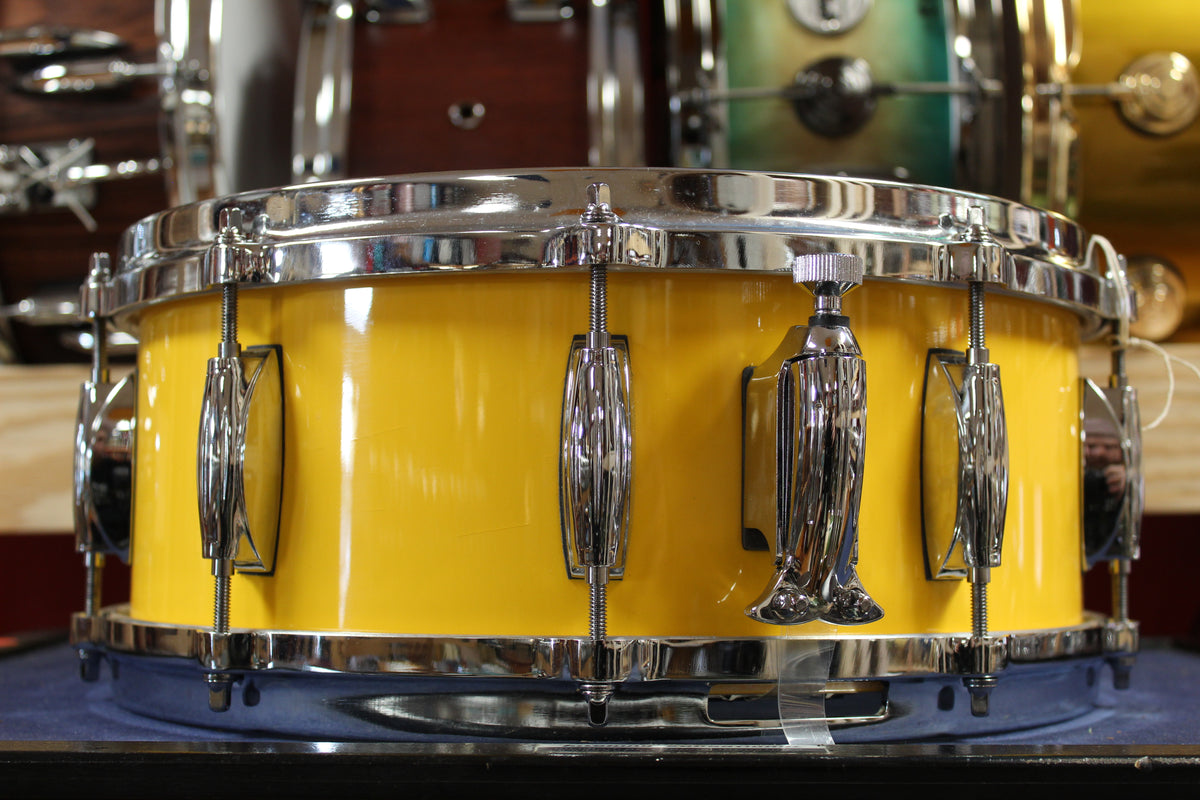 Gretsch 5.5x14 USA Custom Snare Drum in Yellow Gloss Lacquer
