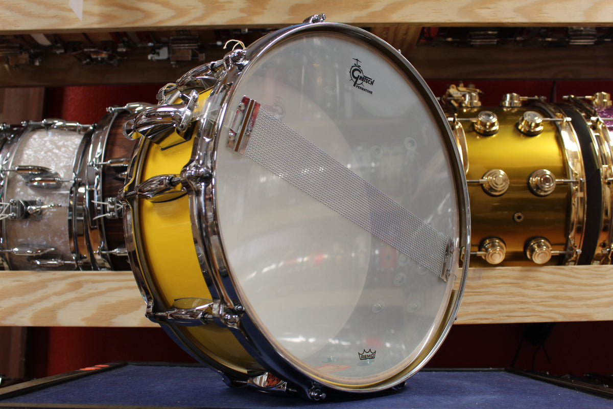 Gretsch 5.5x14 USA Custom Snare Drum in Yellow Gloss Lacquer