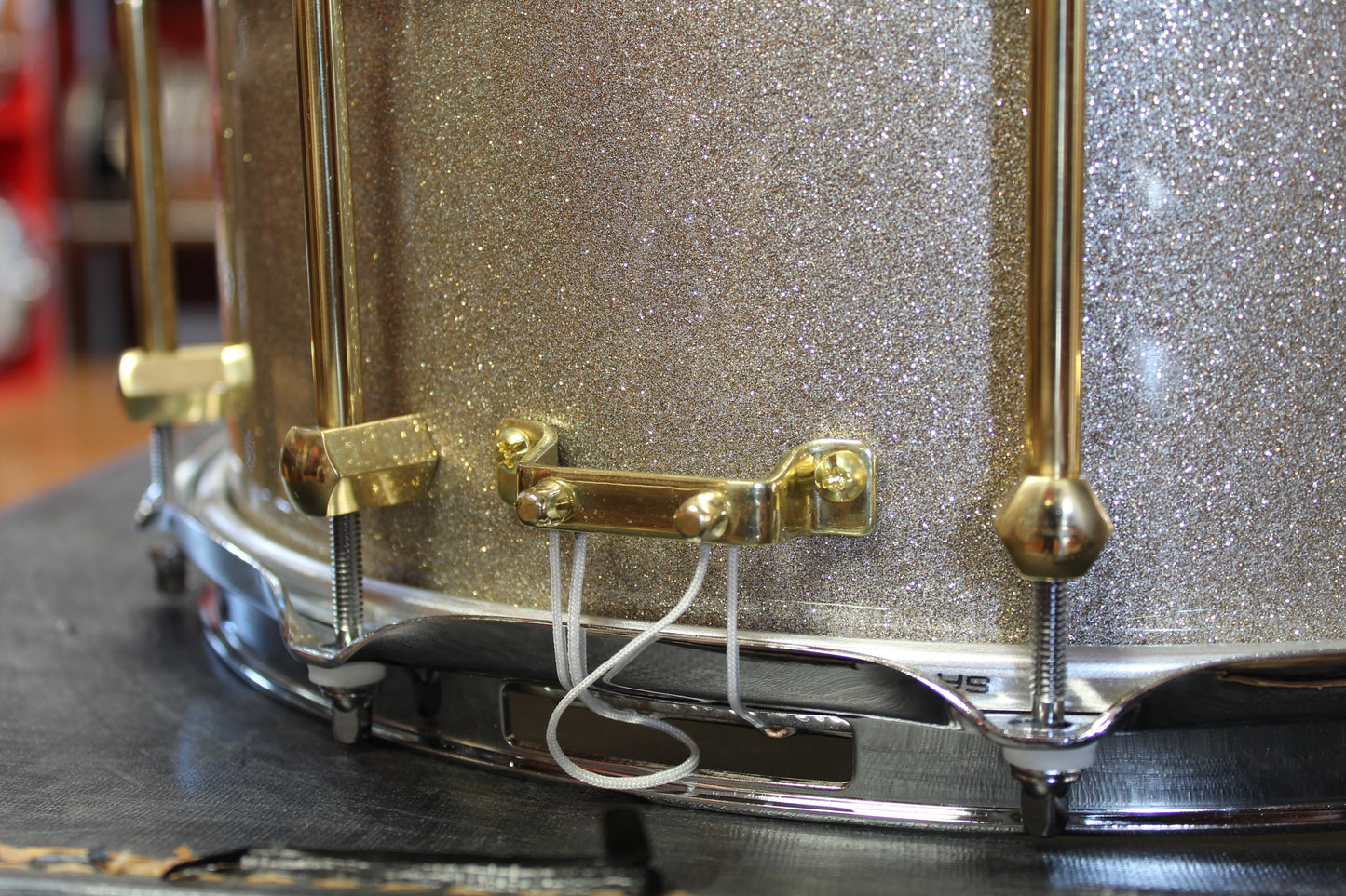 Noble & Cooley Solid Shell 6x14 Maple Snare Drum in Desert Sparkle