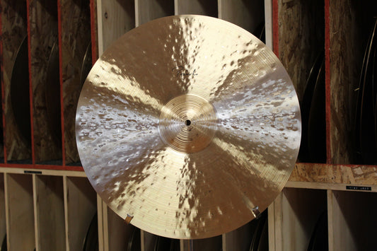 Paiste 20" Signature Traditionals Light Ride 1957g