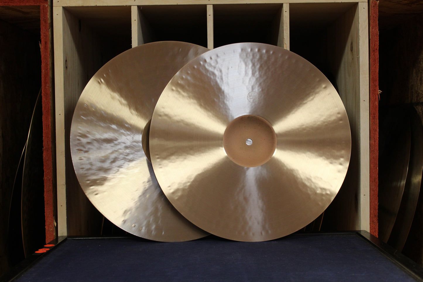 Paiste 15" 602 Modern Essentials Hi-Hats 1081/1300g