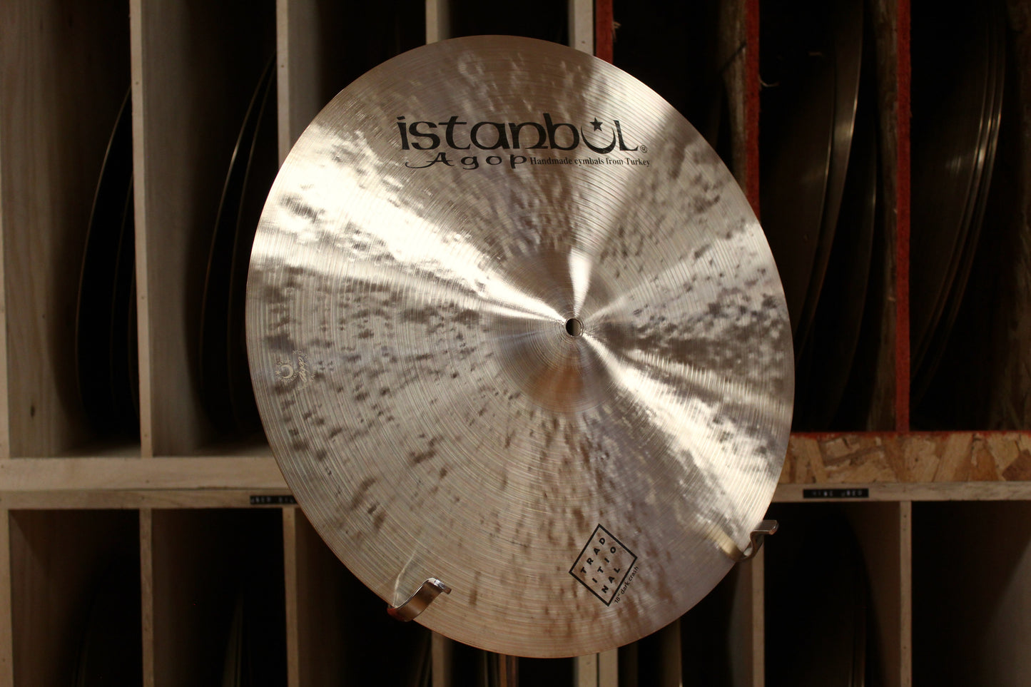 Istanbul Agop 18" Traditional Dark Crash 1402g