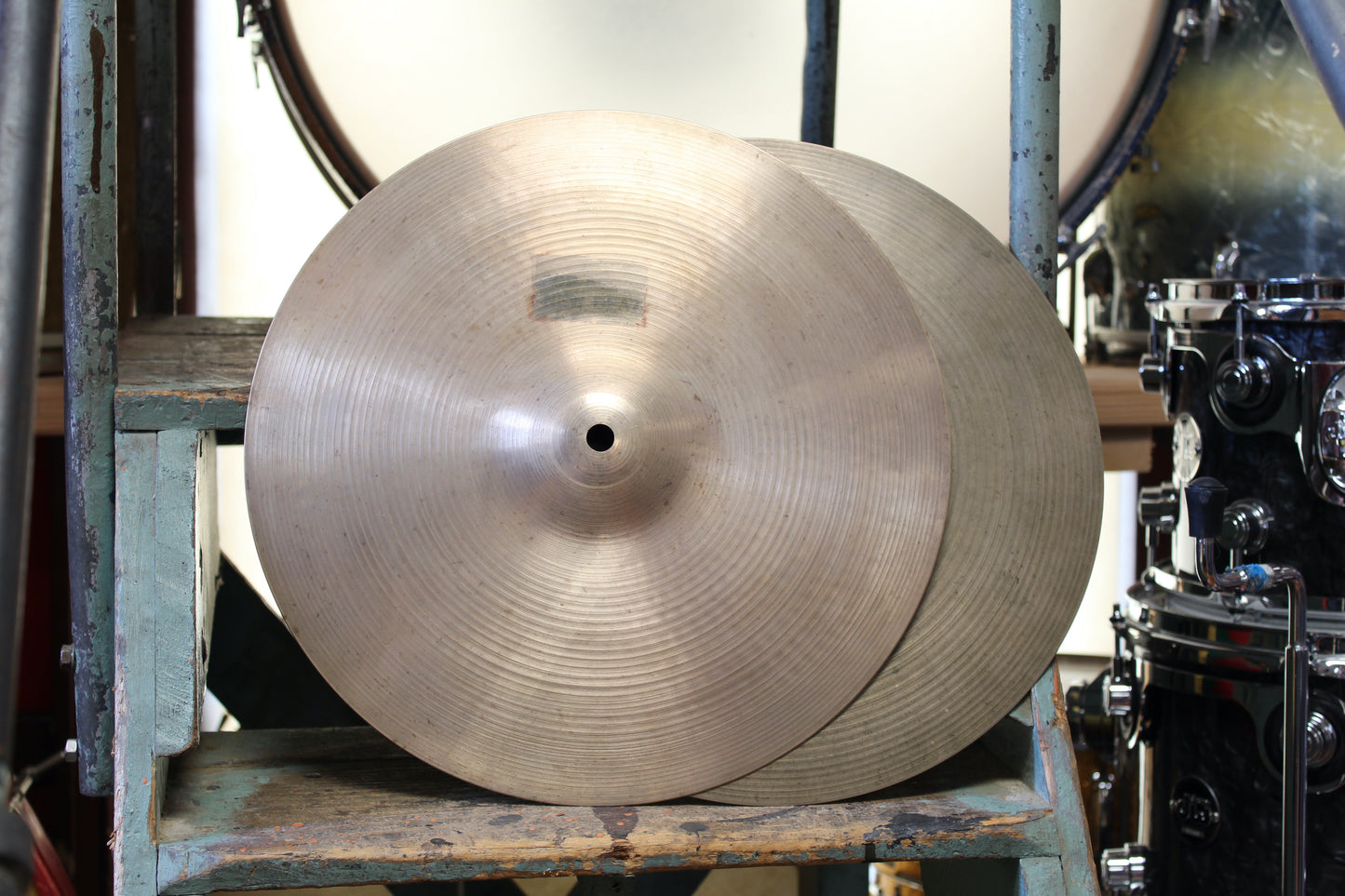 1970s A. Zildjian 14" New Beat Hi-Hats 841/1050g