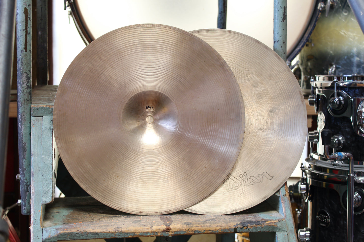 1970s A. Zildjian 14" New Beat Hi-Hats 841/1050g