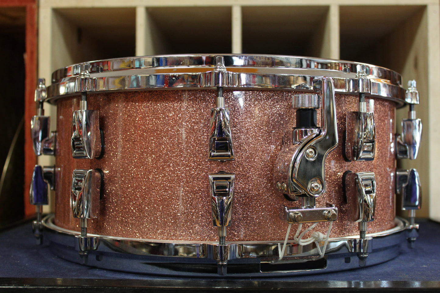 Yamaha 6x14 Absolute Hybrid Maple Snare Drum in Pink Champagne Sparkle