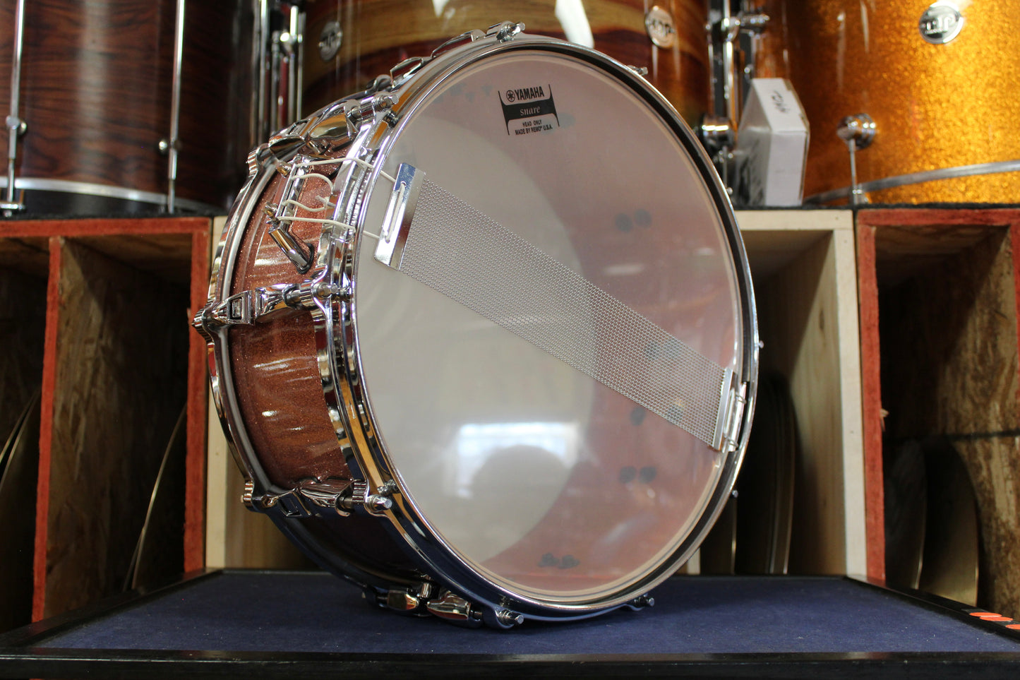 Yamaha 6x14 Absolute Hybrid Maple Snare Drum in Pink Champagne Sparkle