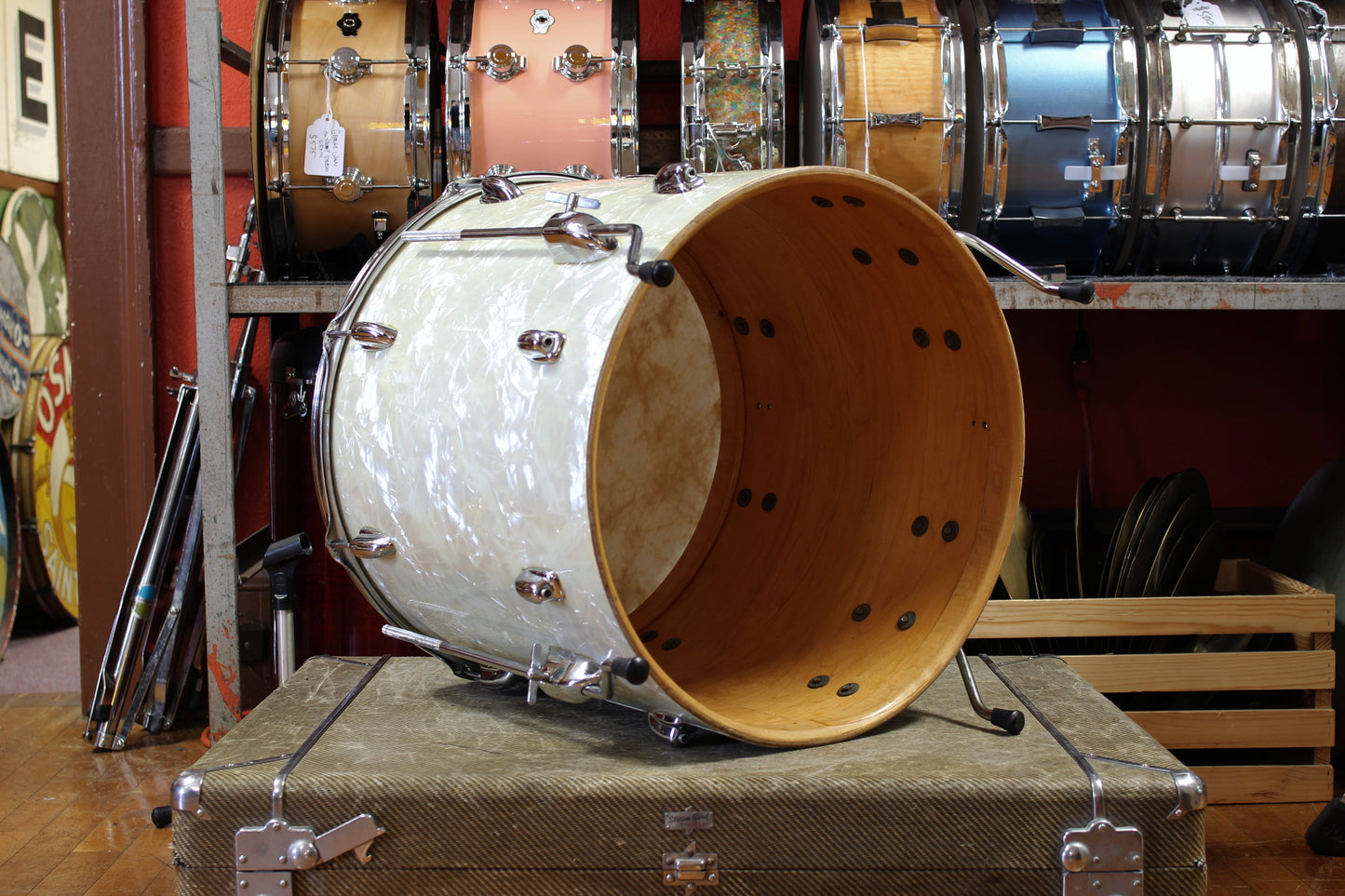 1970's Slingerland 16x18 Floor Tom in White Marine Pearl