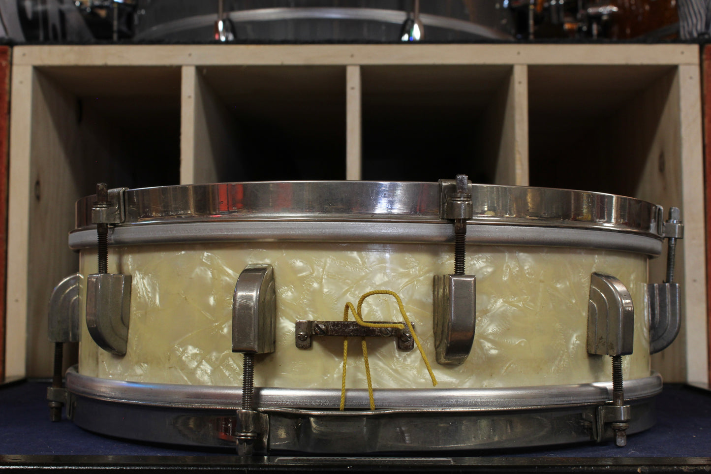 1947 Leedy 4x14 Broadway New Era Snare Drum in White Marine Pearl