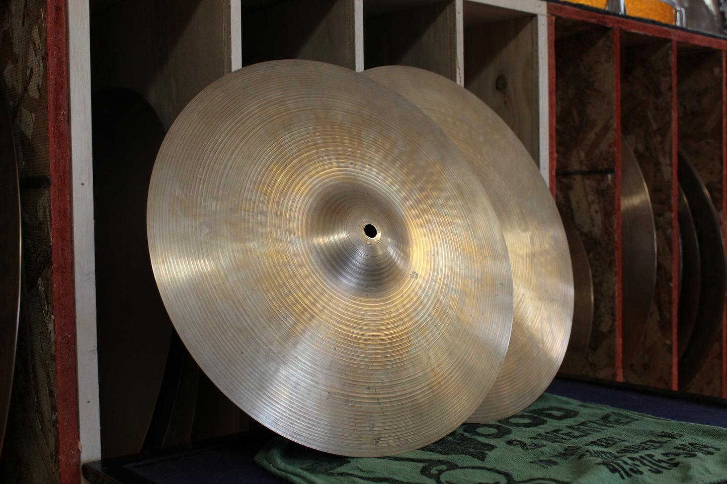 1970s A. Zildjian 15" New Beat Hi-Hats 1054/1612g