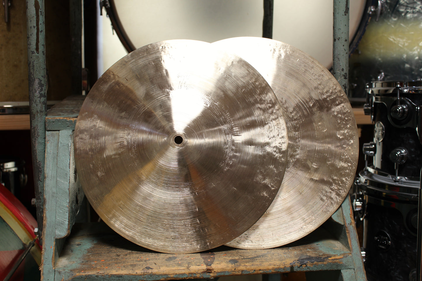 Quiqeg 13 1/4" & 13 1/2" Big Bell Hi-Hats 910/1134g