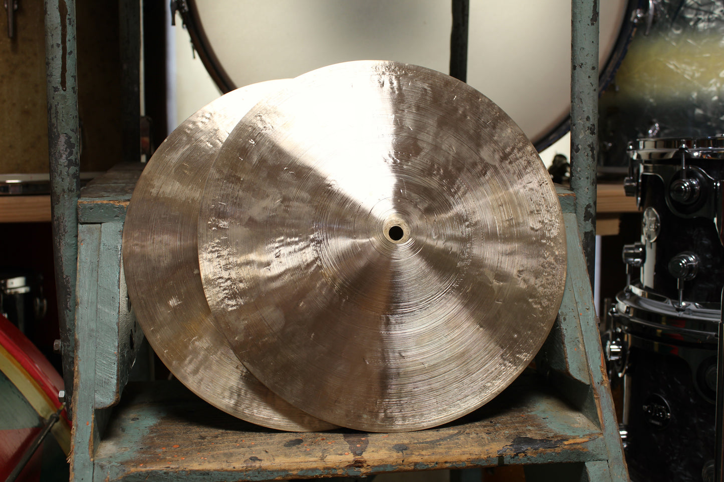 Quiqeg 13 1/4" & 13 1/2" Big Bell Hi-Hats 910/1134g