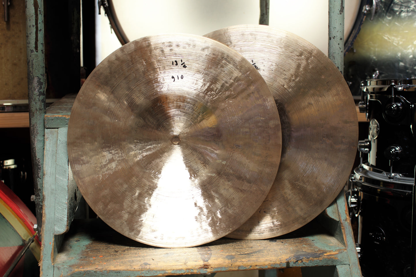 Quiqeg 13 1/4" & 13 1/2" Big Bell Hi-Hats 910/1134g