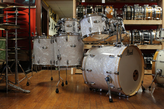 Pearl Professional Series Outfit in White Marine Pearl 18x22 8x10 8x12 9x13 16x18 16x16