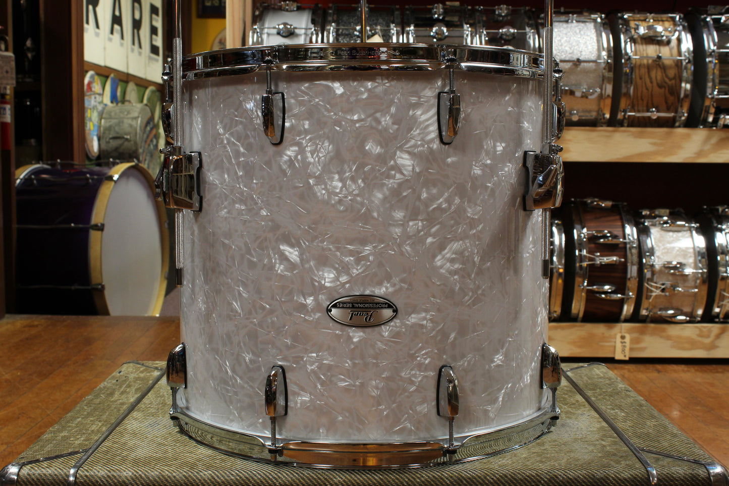 Pearl Professional Series Outfit in White Marine Pearl 18x22 8x10 8x12 9x13 16x18 16x16