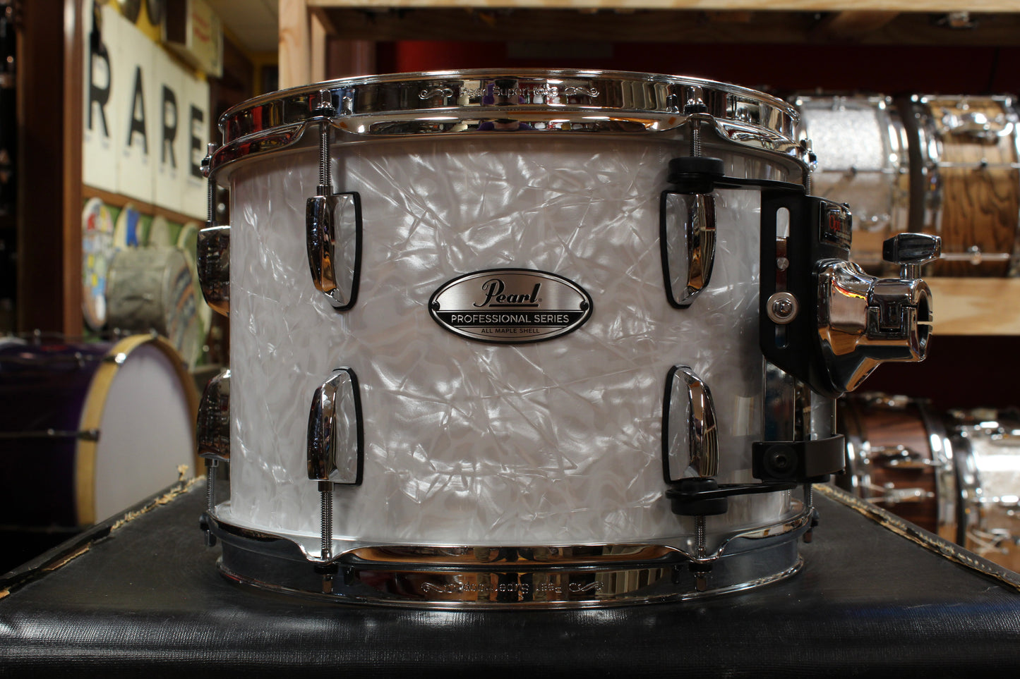 Pearl Professional Series Outfit in White Marine Pearl 18x22 8x10 8x12 9x13 16x18 16x16