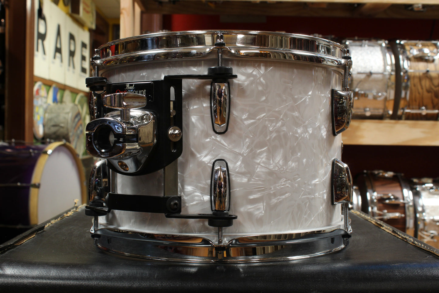 Pearl Professional Series Outfit in White Marine Pearl 18x22 8x10 8x12 9x13 16x18 16x16