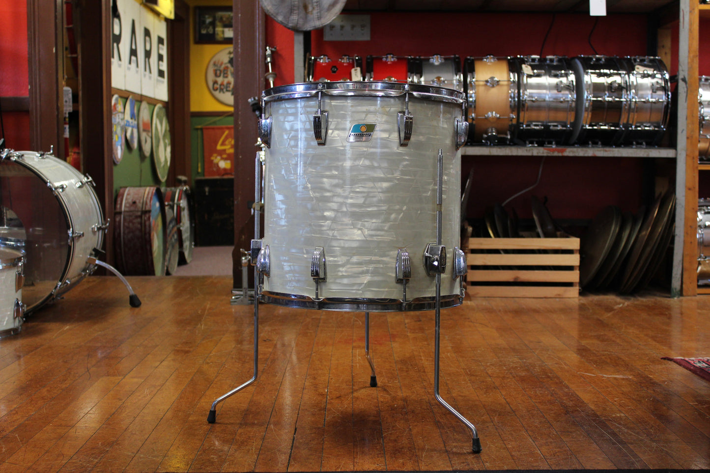 1970s Ludwig Big Beat Outfit in White Marine Pearl 14x22 8x12 9x13 16x16