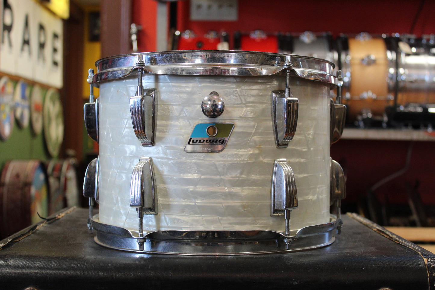 1970s Ludwig Big Beat Outfit in White Marine Pearl 14x22 8x12 9x13 16x16