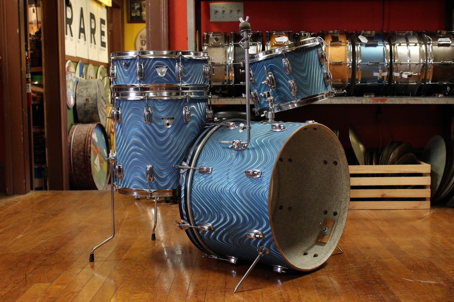 1970's Ludwig Standard Outfit in Blue Astro 14x20 14x14 8x12 5x14