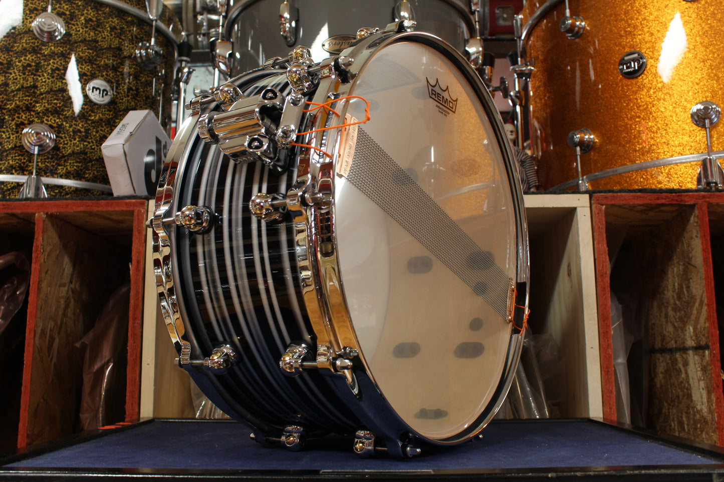 Pearl Reference One 6.5"x14" Snare Drum in Black Oyster Swirl