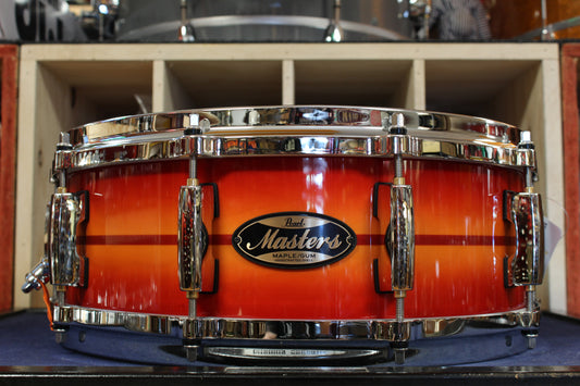 Pearl Masters Maple Gum 5"x14" Snare Drum in Sunburst Redstripe