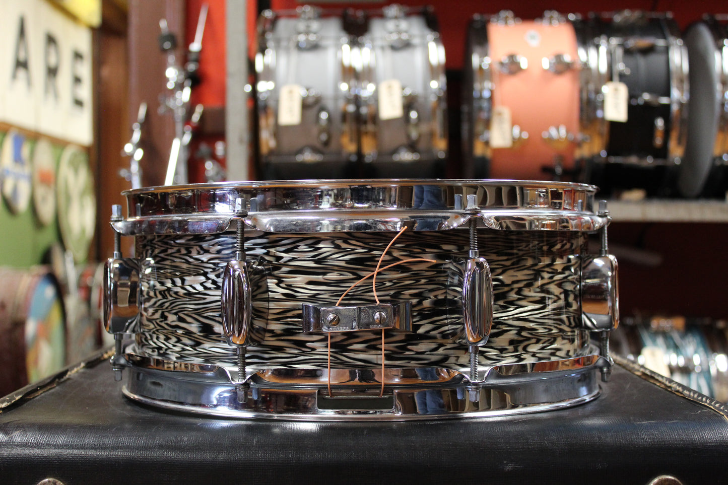 1960s Rogers 5x14 Holiday Snare Drum in Black Onyx