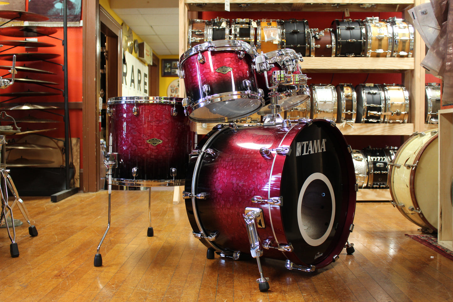 Tama Starclassic Walnut Birch Outfit in Molten Dark Raspberry Fade 16x22 8x10 9x12 14x16