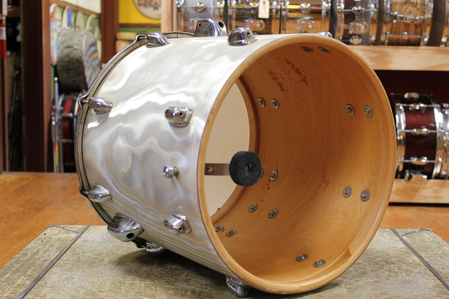 1960s Slingerland 14x14 Floor Tom in White Satin Flame Pearl