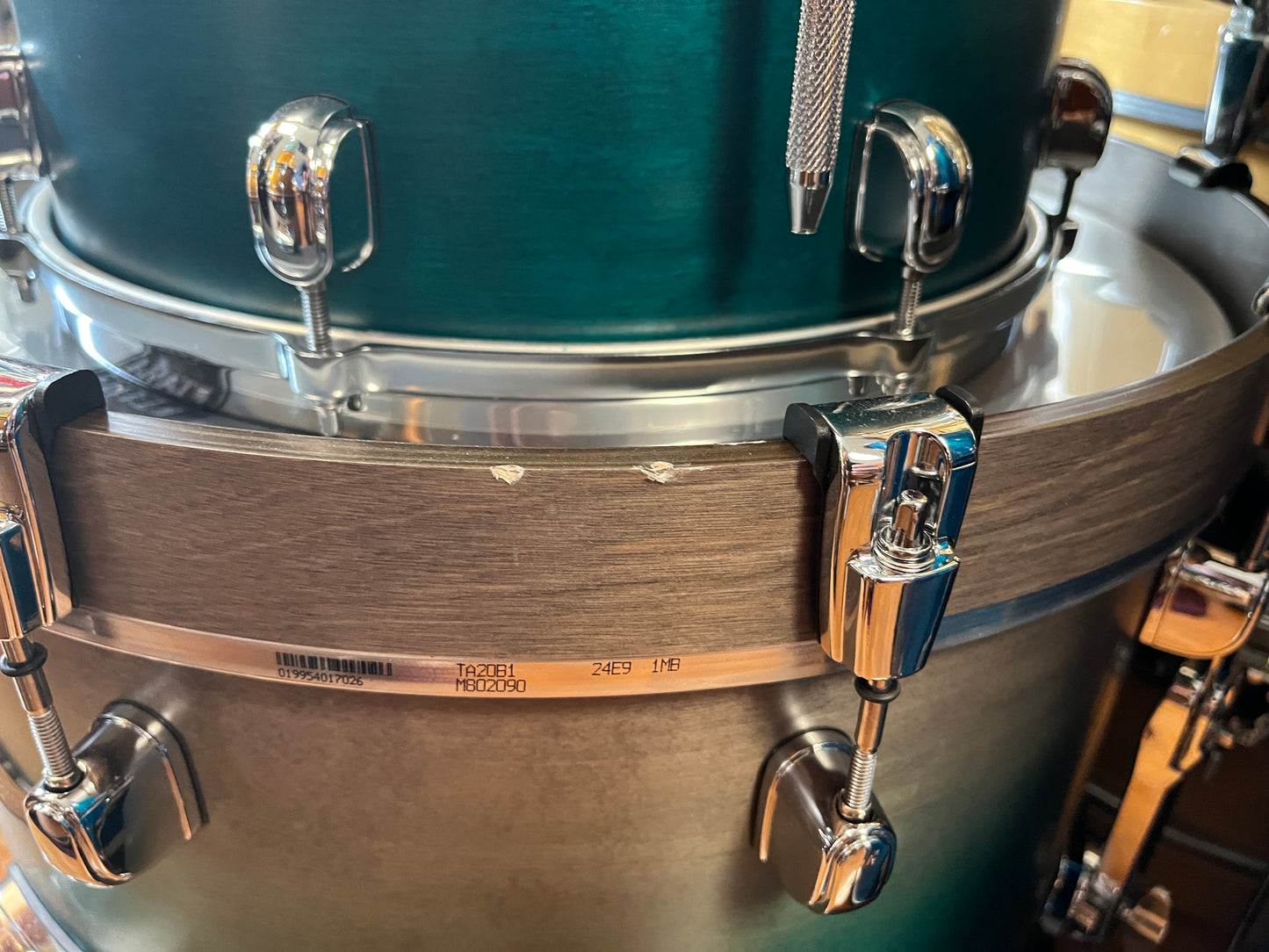 Tama Starclassic Walnut Birch Outfit in Satin Sapphire Fade 14x20 8x12 14x14