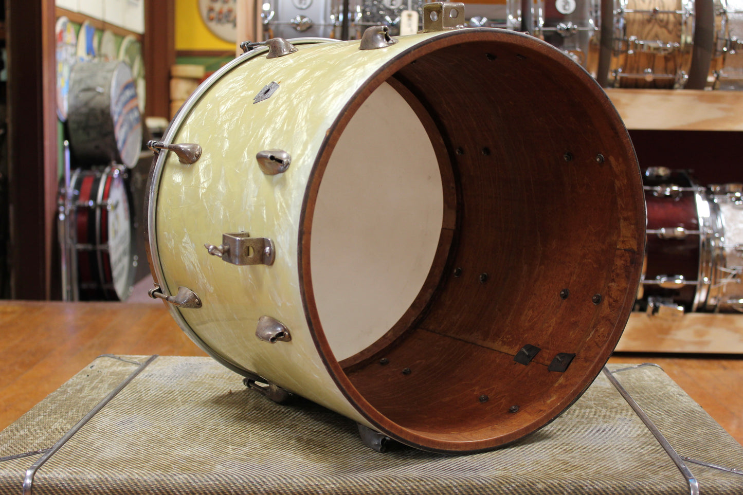 1940s WFL 14x16 Floor Tom in White Marine Pearl