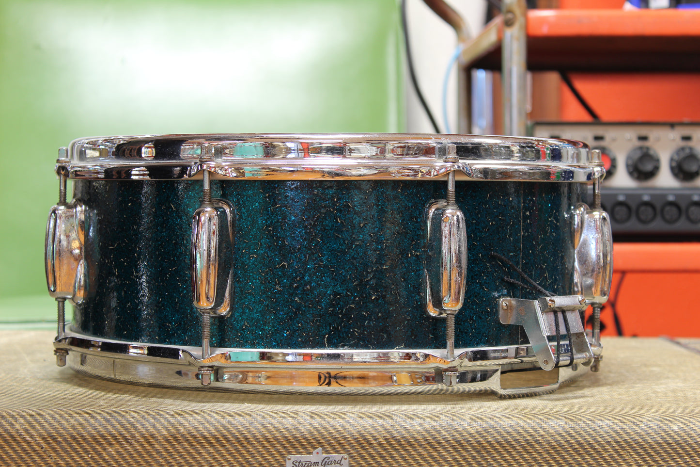 1965 Slingerland 5.5"x14" Artist model Snare Drum in Sparkling Blue Pearl