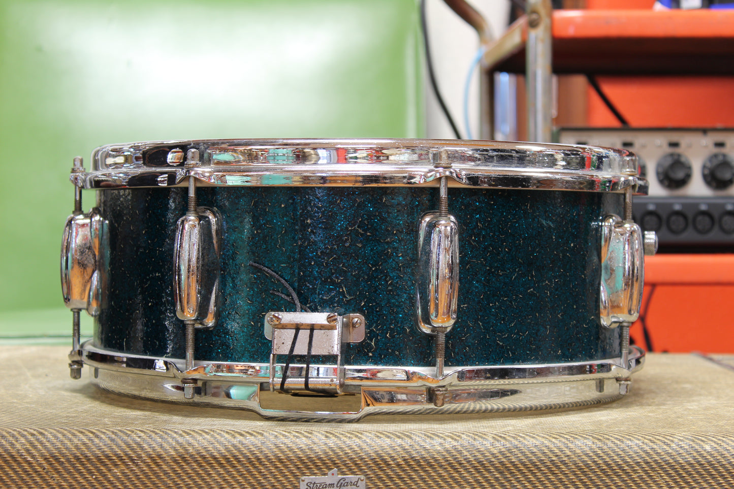 1965 Slingerland 5.5"x14" Artist model Snare Drum in Sparkling Blue Pearl