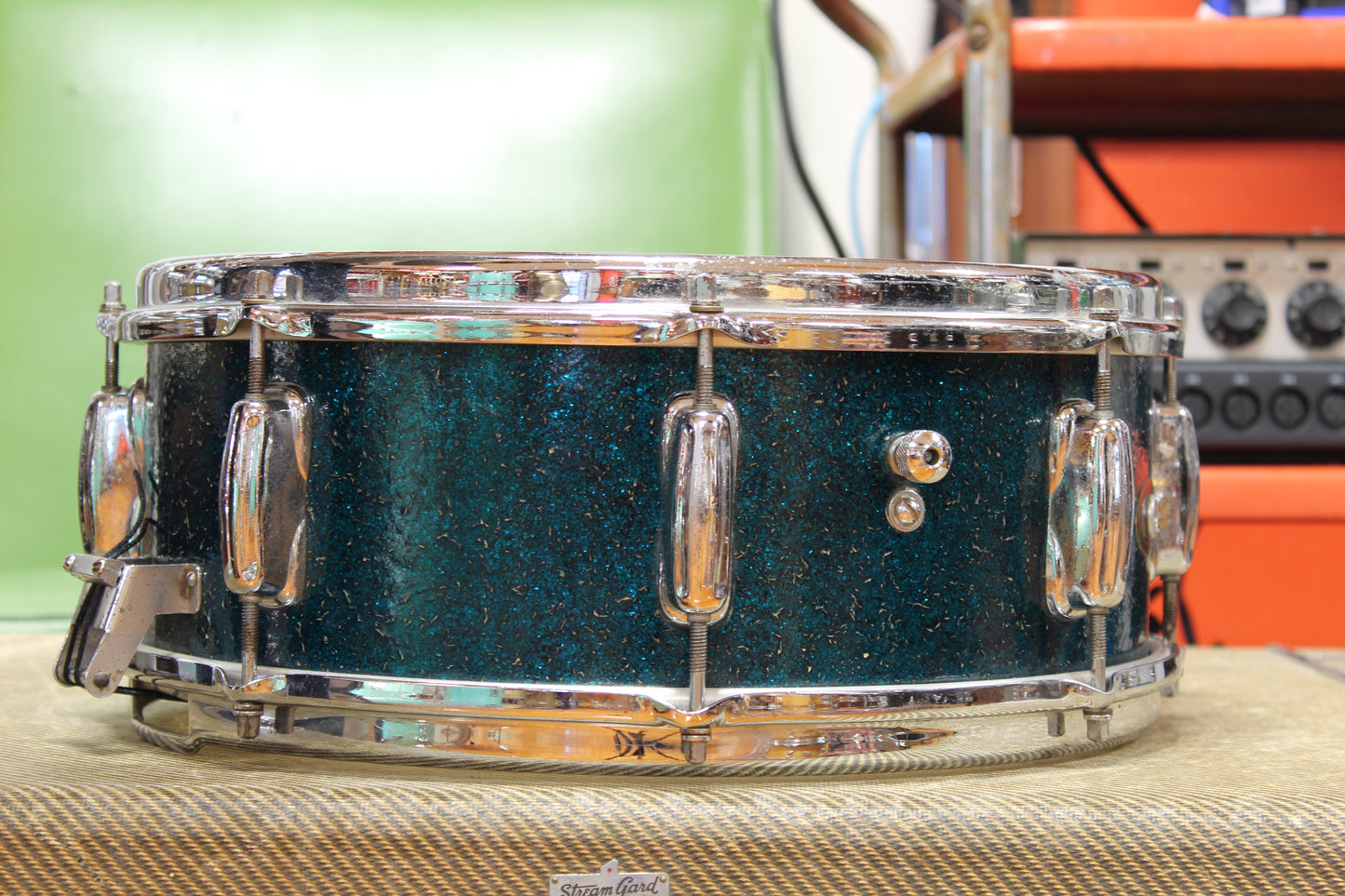 1965 Slingerland 5.5"x14" Artist model Snare Drum in Sparkling Blue Pearl