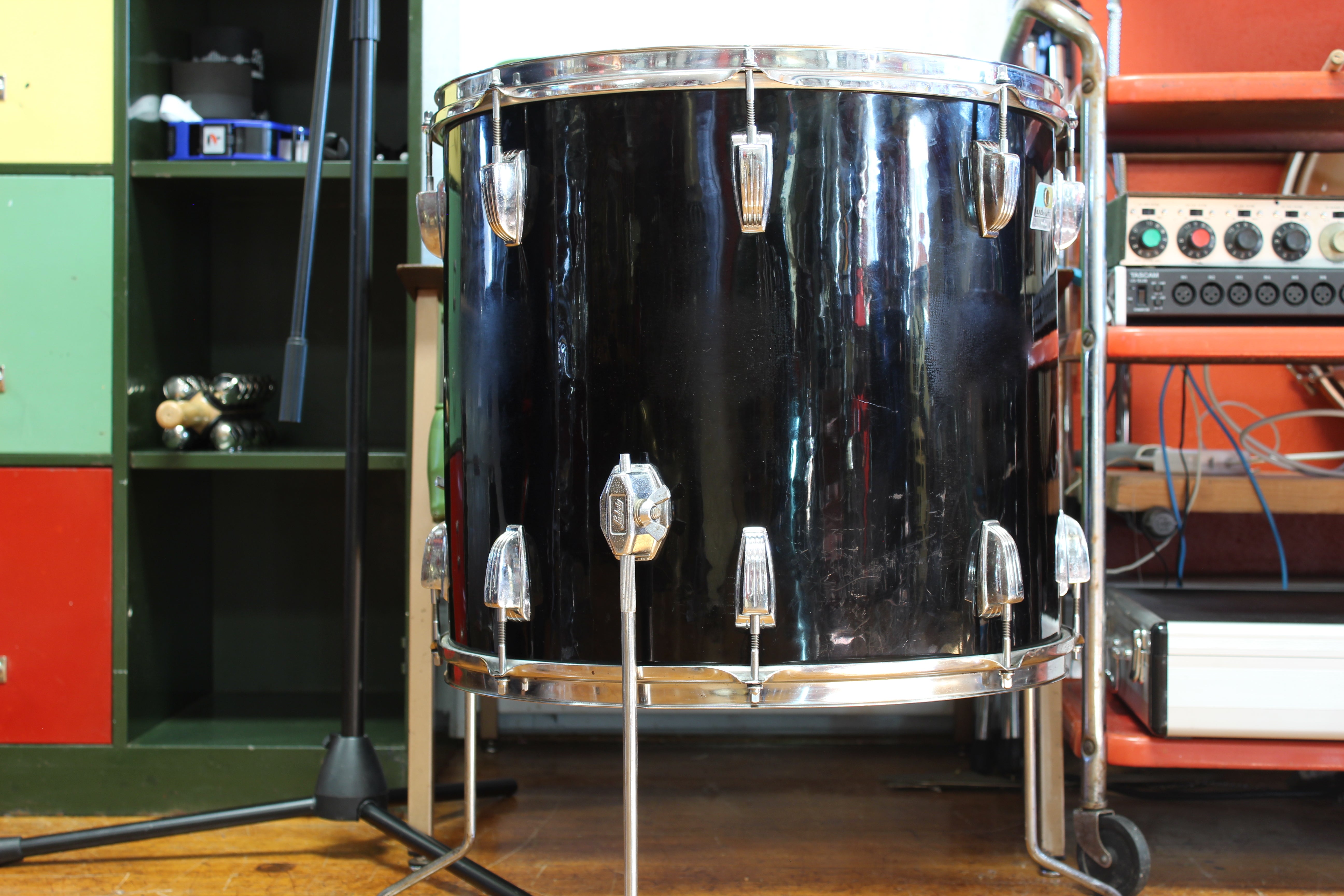 Ludwig 18 deals floor tom