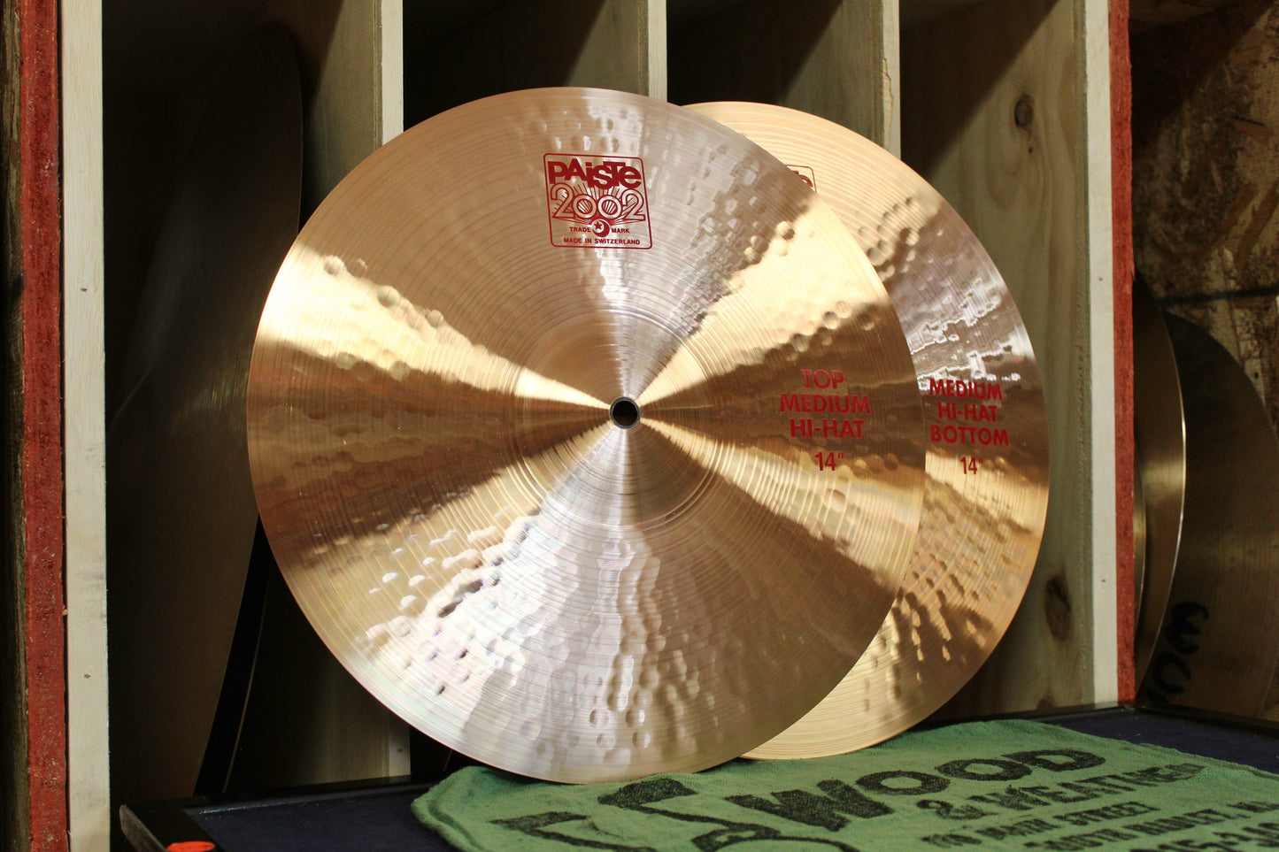 Paiste 14" 2002 Medium Hi-Hats 808/981g