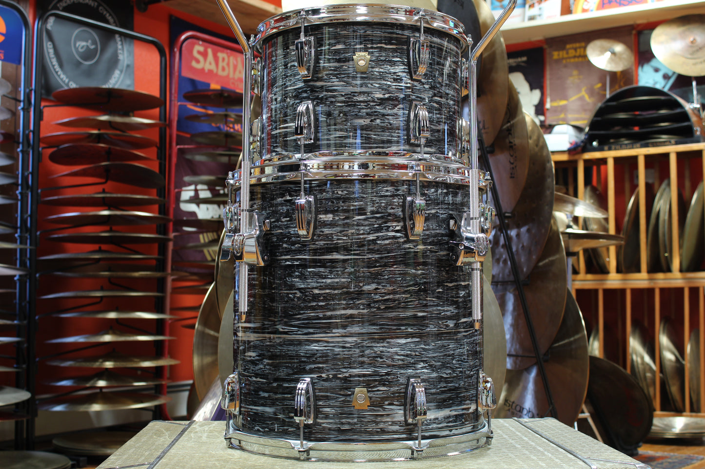 2020 Ludwig Classic Maple in Black Oyster Pearl 14x24 16x16 9x13