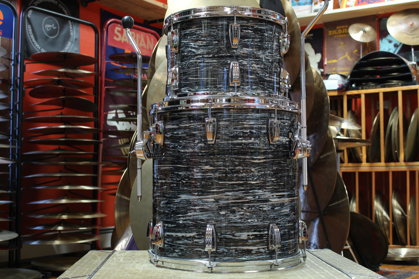 2020 Ludwig Classic Maple in Black Oyster Pearl 14x24 16x16 9x13