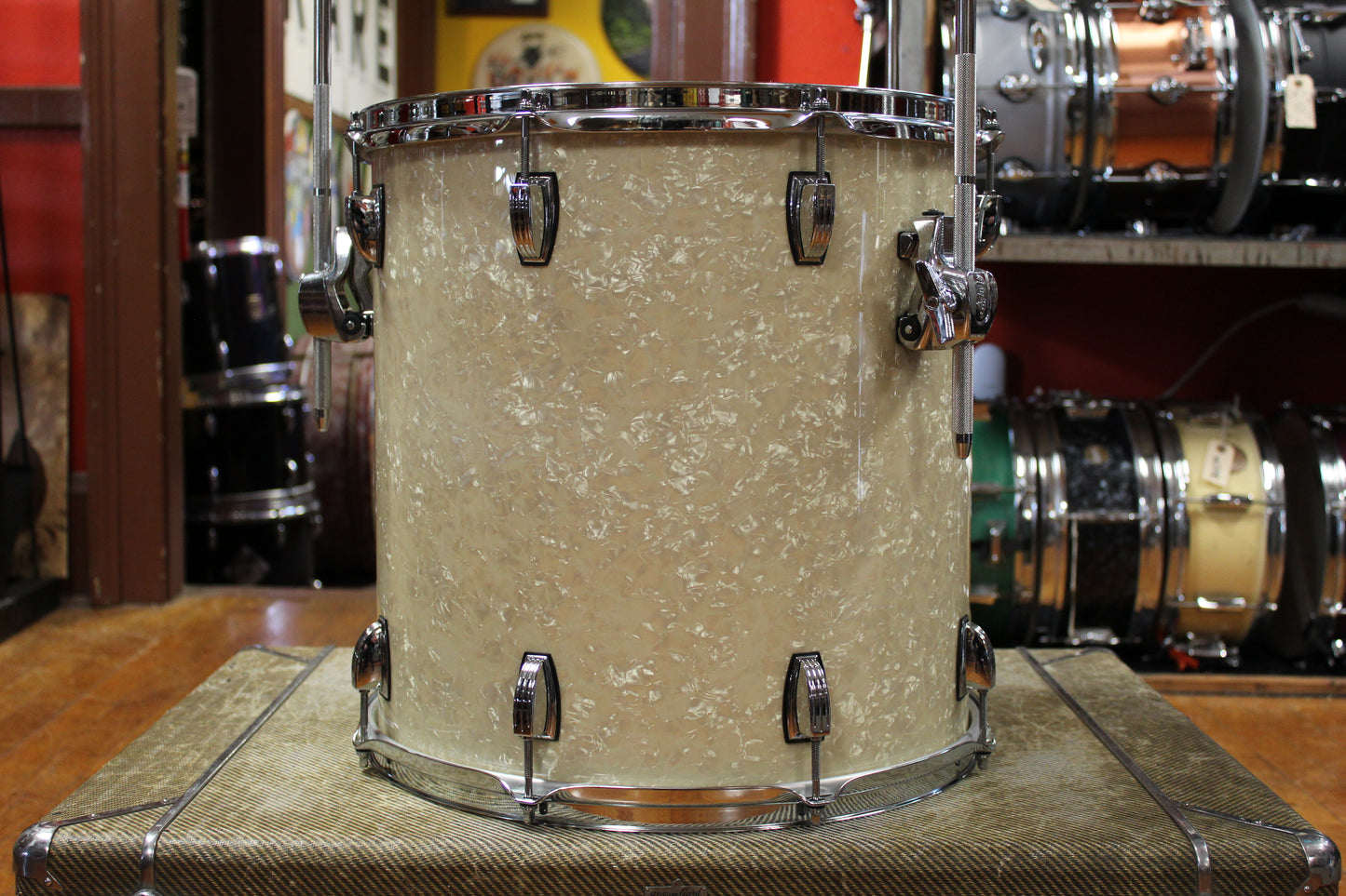 Ludwig Classic Maple Outfit in White Marine Pearl 18x22 8x10 9x12 16x16
