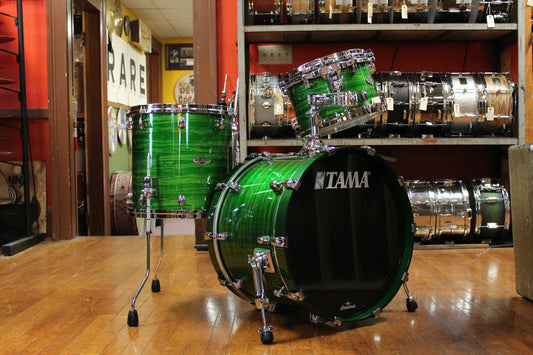 Tama Starclassic Walnut Birch Outfit in Shamrock Oyster Lacquer 14x20 8x12 14x14
