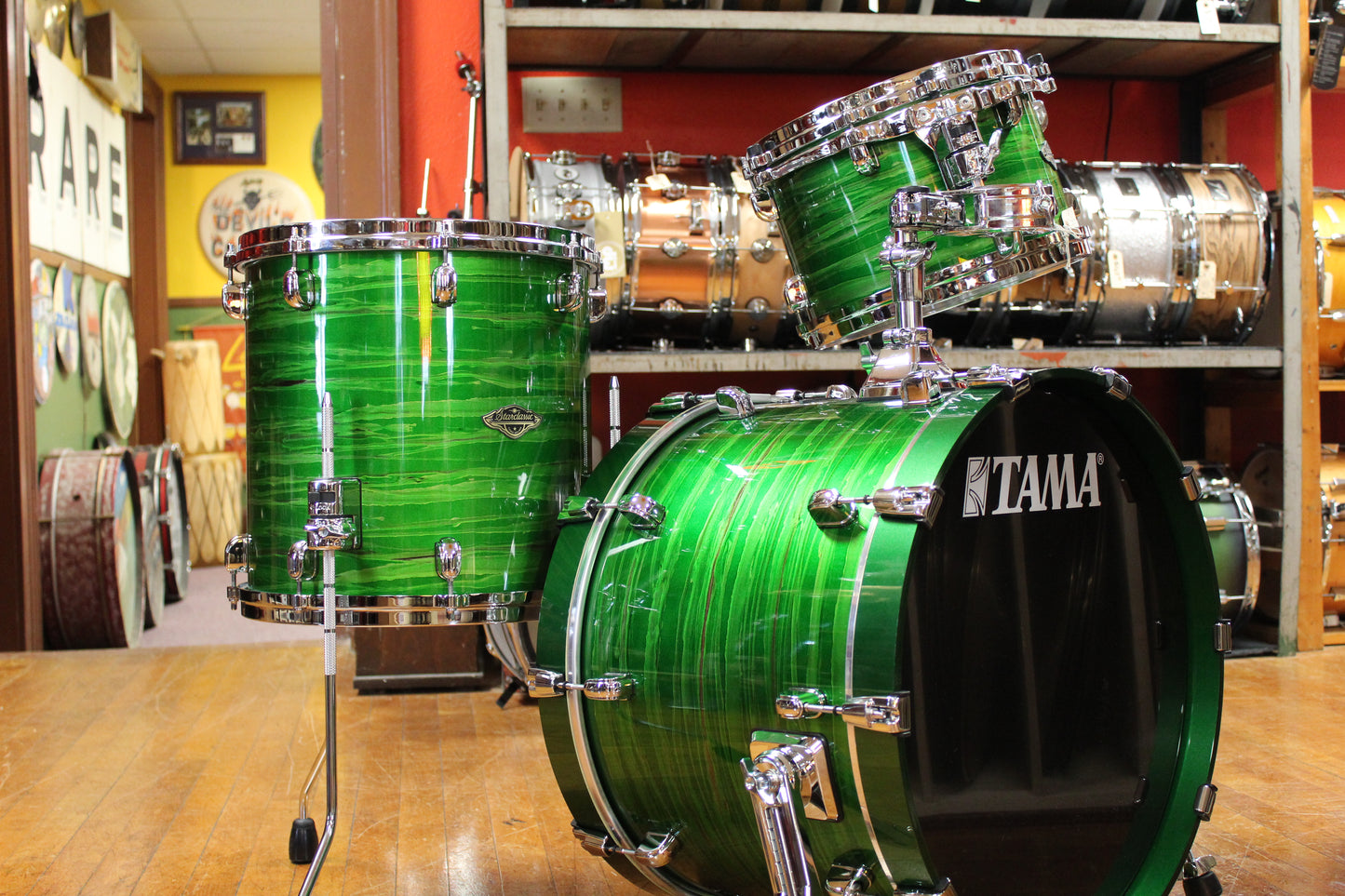 Tama Starclassic Walnut Birch Outfit in Shamrock Oyster Lacquer 14x20 8x12 14x14
