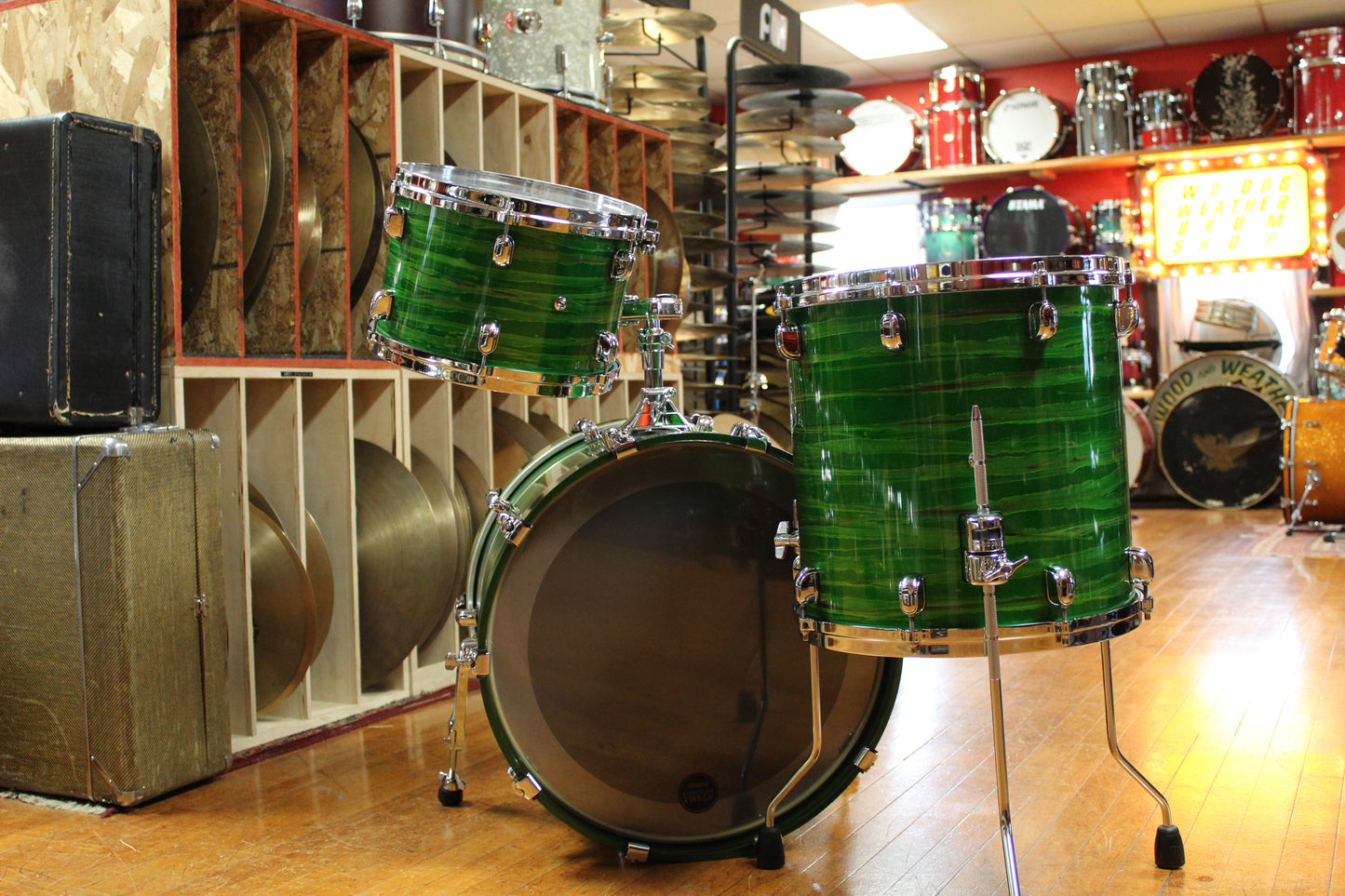 Tama Starclassic Walnut Birch Outfit in Shamrock Oyster Lacquer 14x20 8x12 14x14