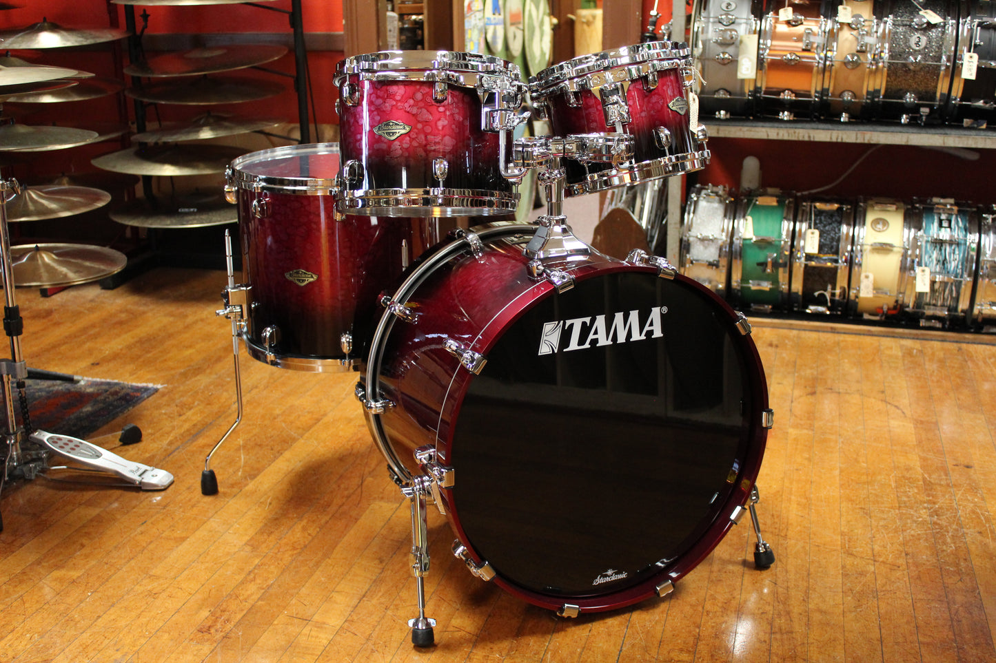 Tama Starclassic Walnut Birch Outfit in Molten Dark Raspberry Fade 16x22 8x10 9x12 14x16