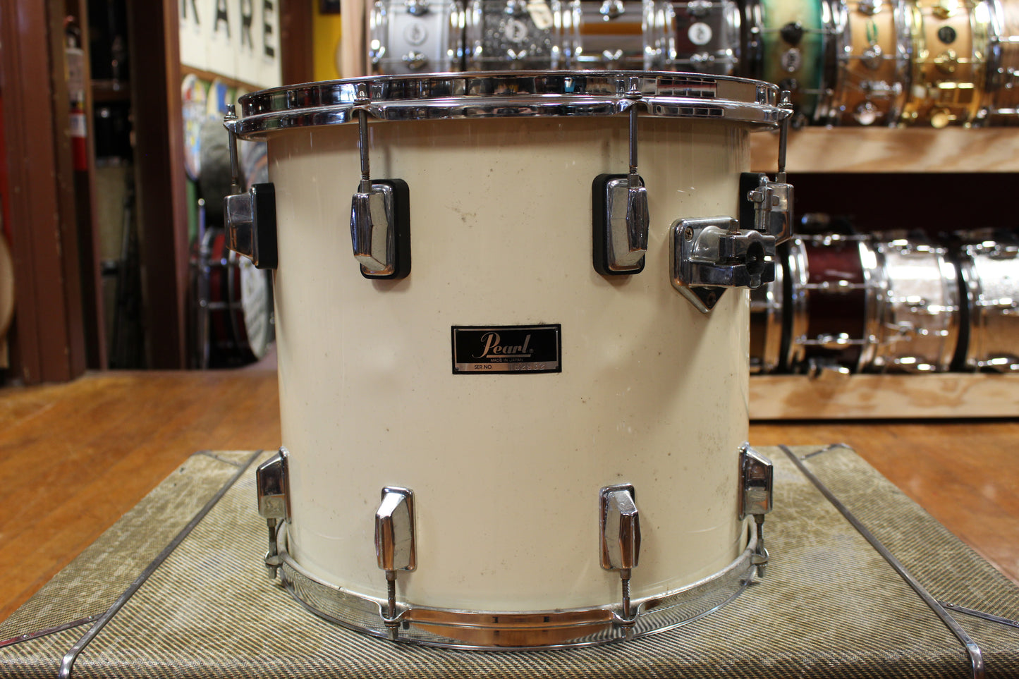 1990s Pearl 14x15 Extender Series Tom in Snow White