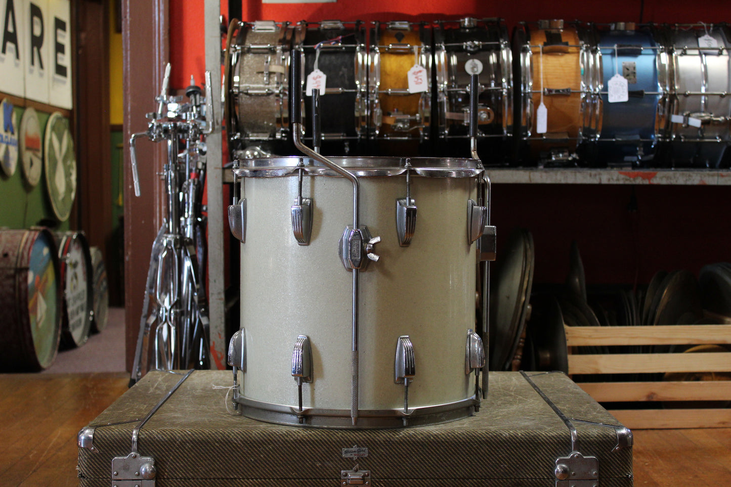 1960's Ludwig 14x14 Floor Tom in Silver Sparkle