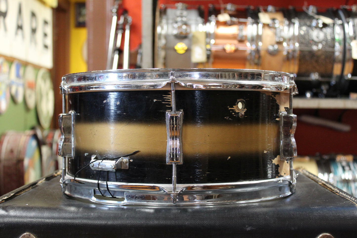 1962 Ludwig Pioneer 6.5x14 Snare Drum in Black & Gold Duco