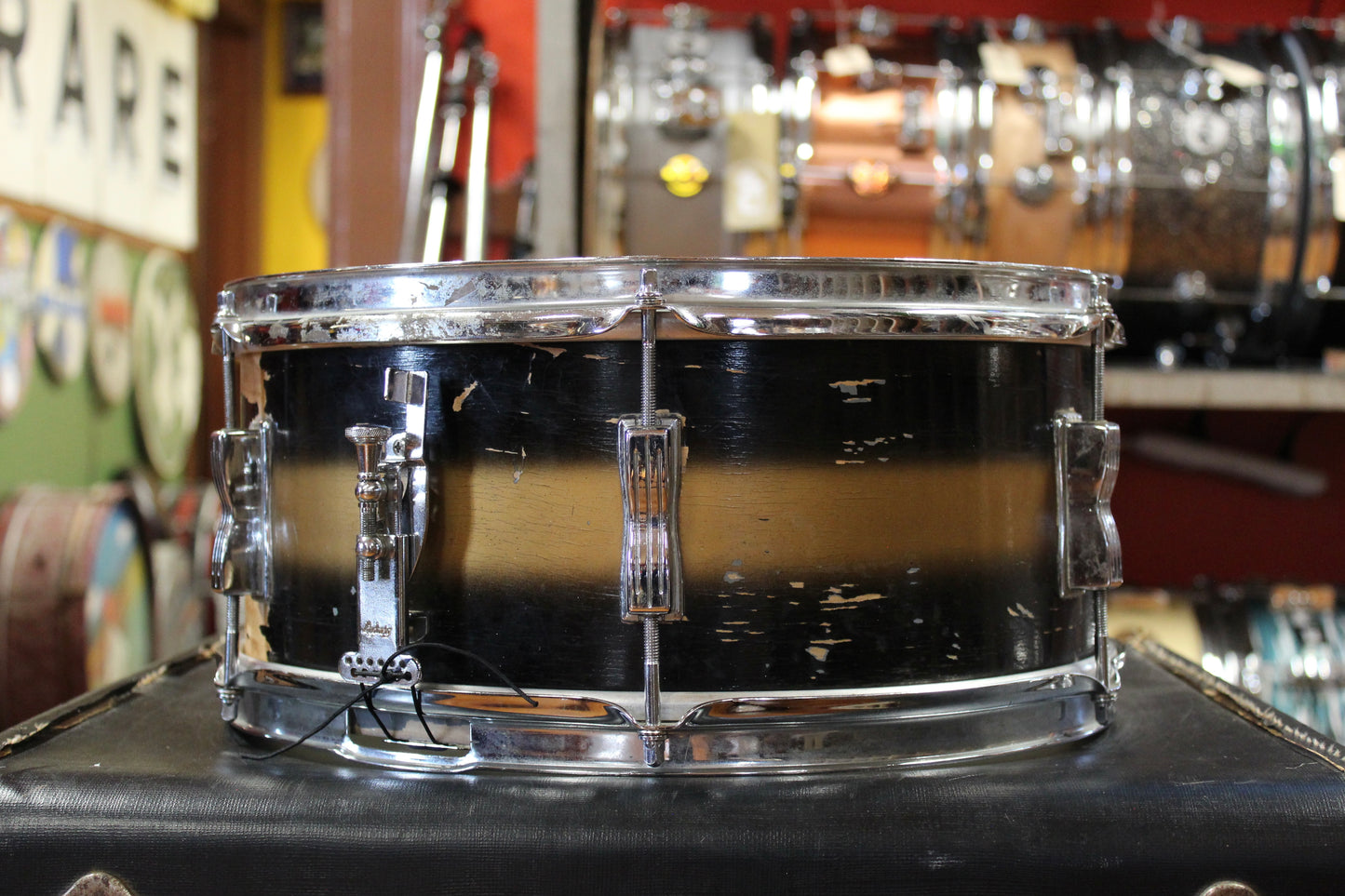 1962 Ludwig Pioneer 6.5x14 Snare Drum in Black & Gold Duco