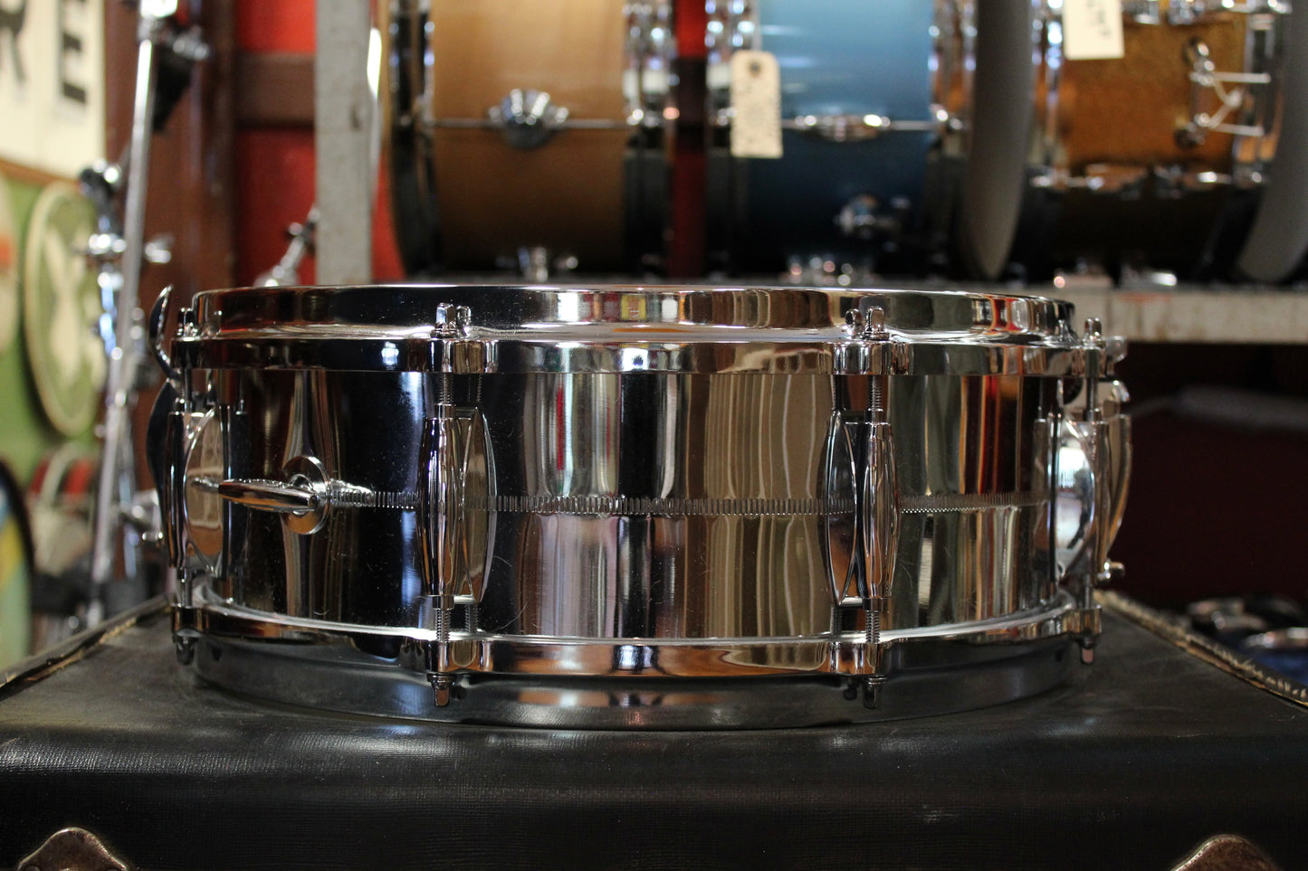 Gretsch USA Custom 5x14 Chrome Over Brass Snare Drum