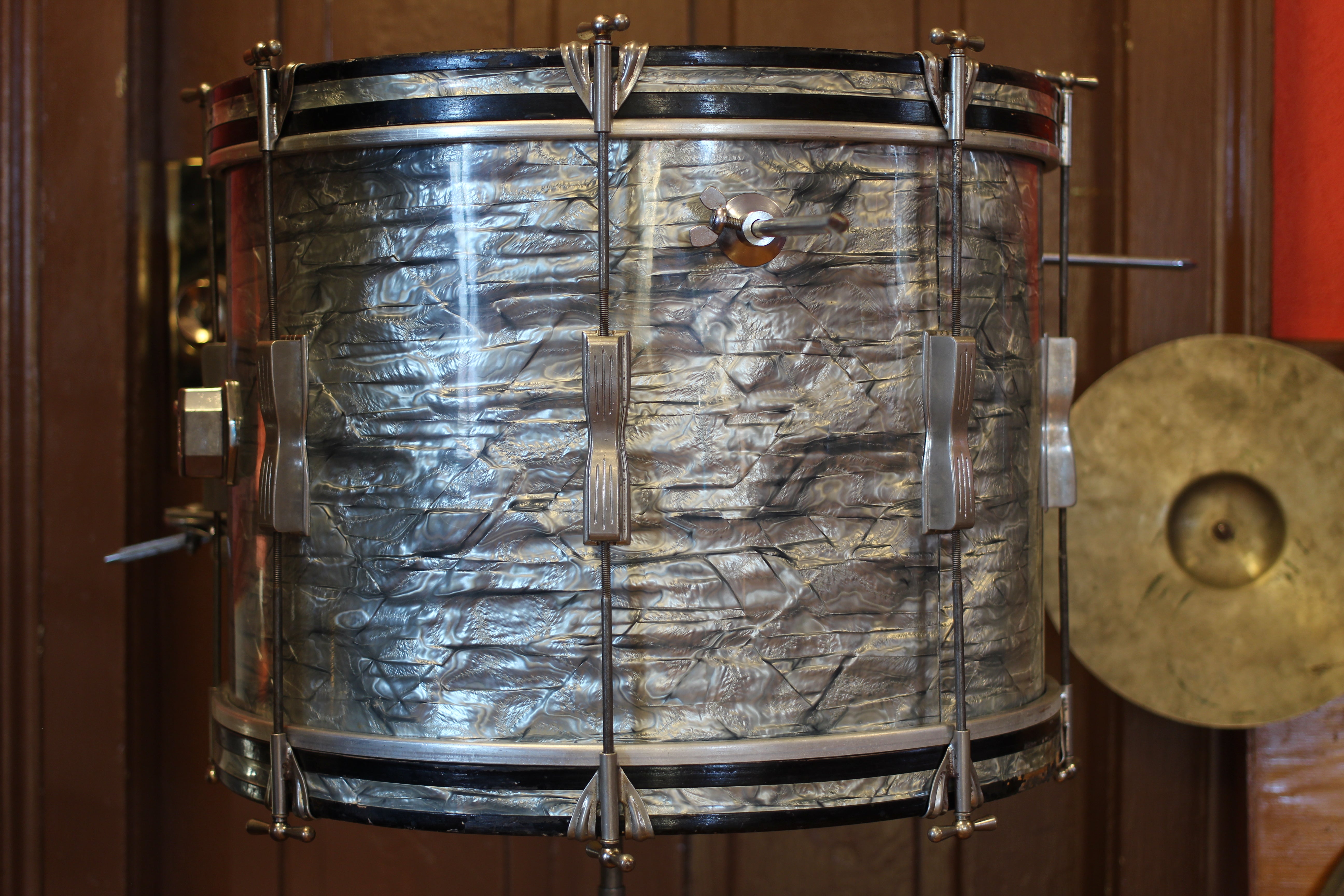 廃盤希少Ludwig CLUB DATE(LS654) 14x5インチ-