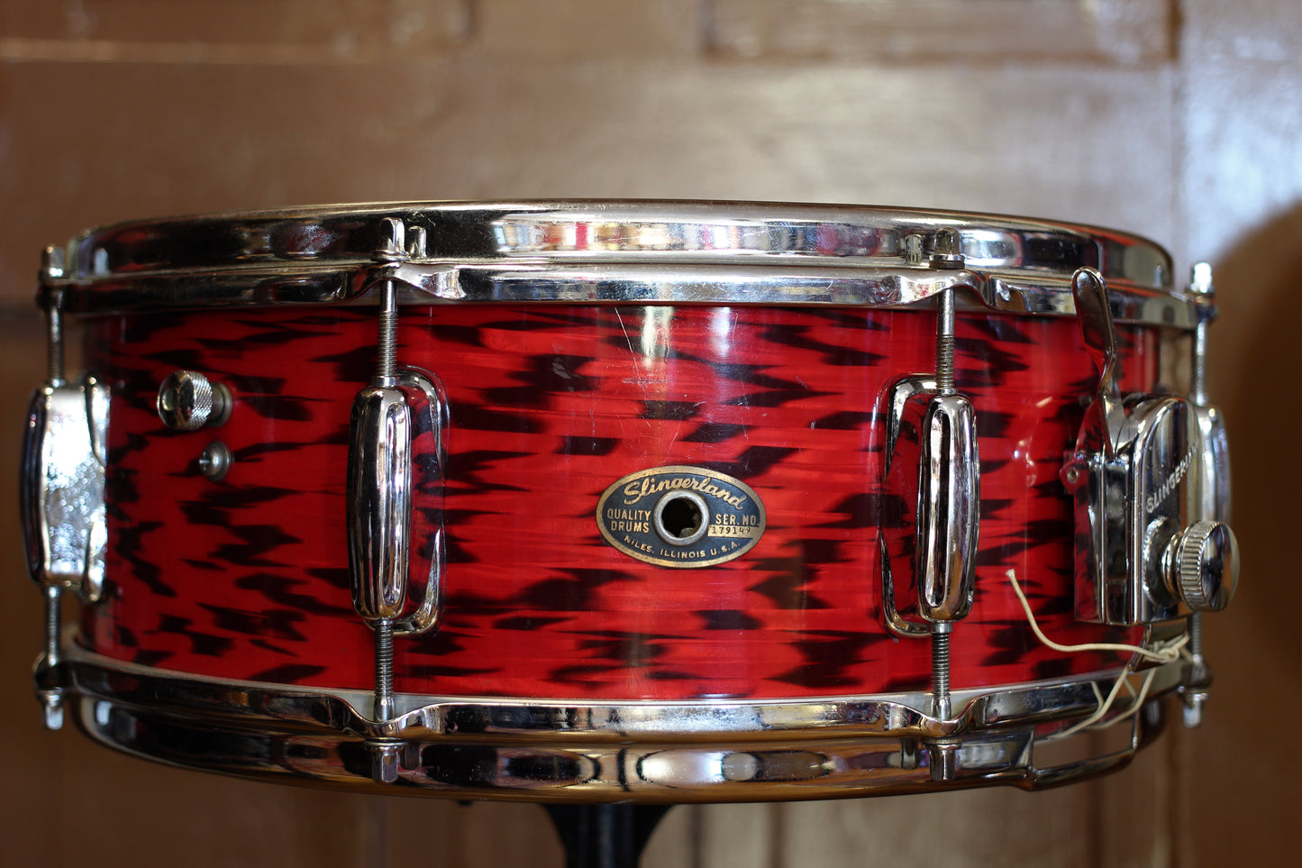 1960's Slingerland 5.5"x14" Artist Model Snare Drum in Red Tiger Pearl
